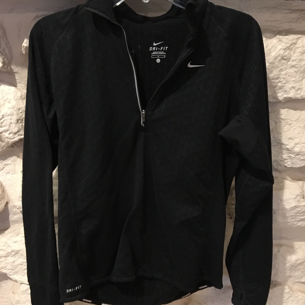 Pull over Nike